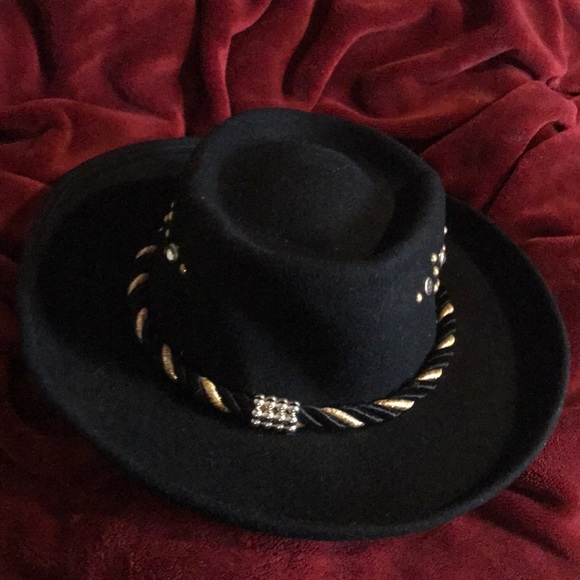 WOOL HAT π© - Picture 4 of 13